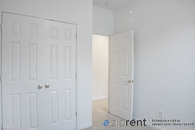 Building Photo - 4 br, 2 bath House - 1834 Zurlo Way, Sacra...