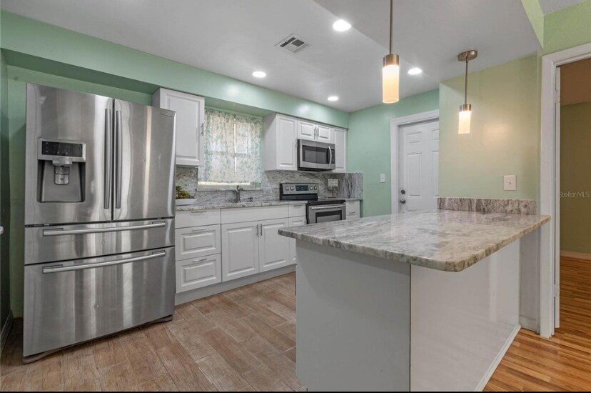 Building Photo - 308 N Prescott St