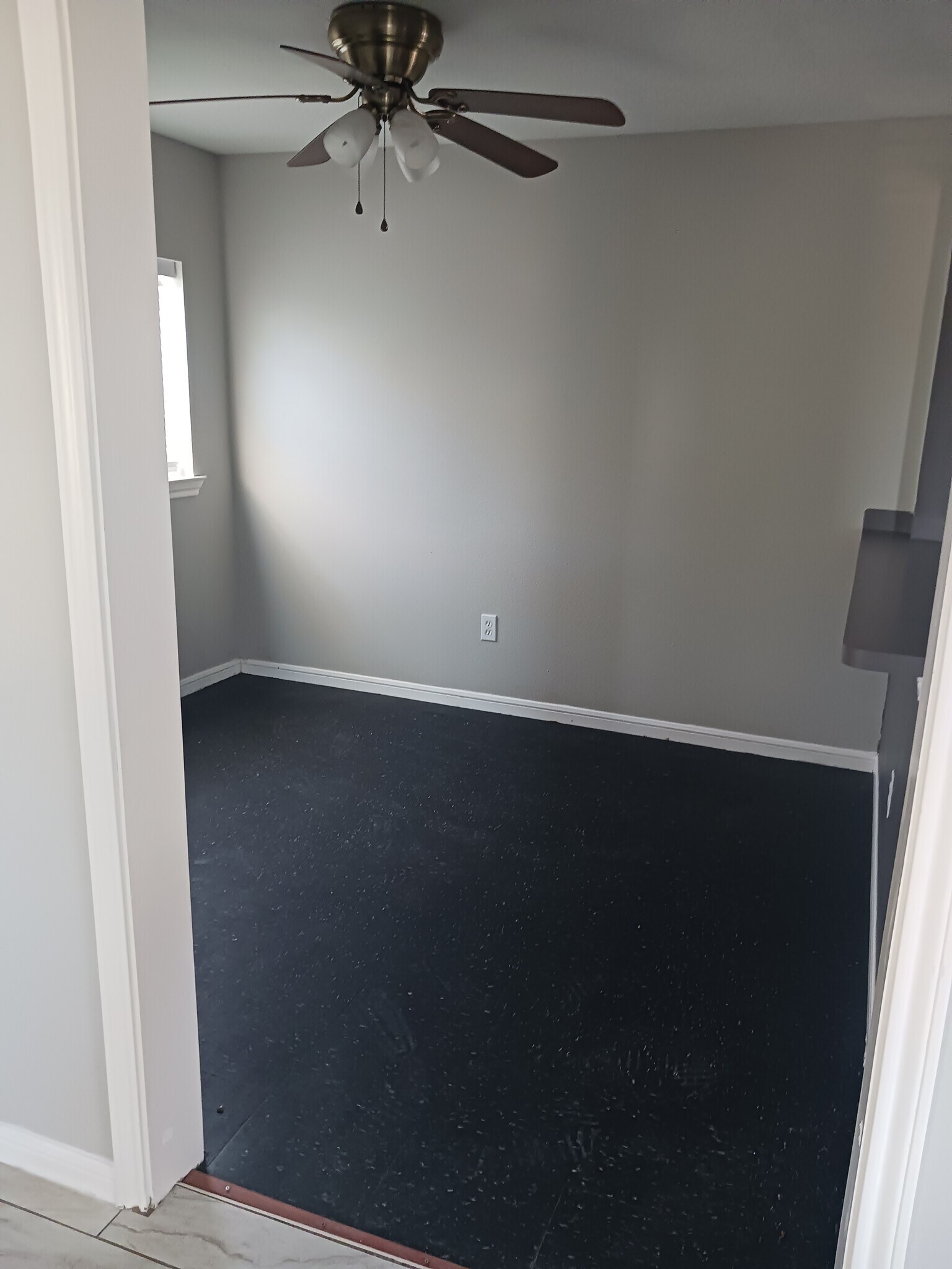 Building Photo - 2109 Victory St