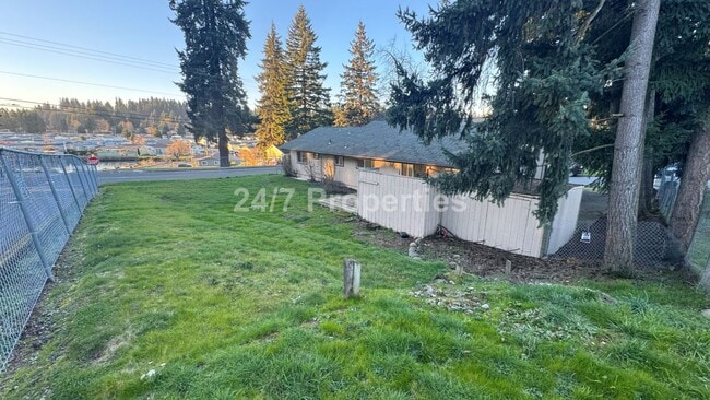 Building Photo - Adorable Ranch Style Home - Milwaukie
