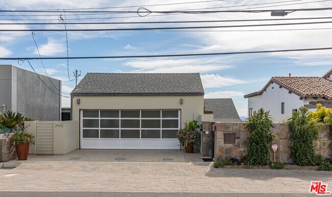 Building Photo - 24456 Malibu Rd