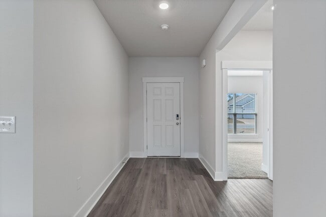 Building Photo - 6616 Forest Bay Ave