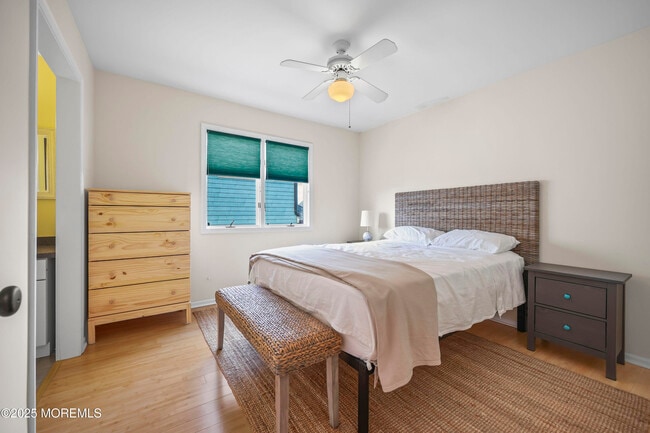 Building Photo - 202 2nd Ave