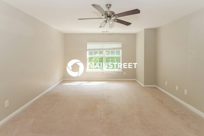 Building Photo - 4 Bedroom Pet-Friendly Home in Huntersvill...