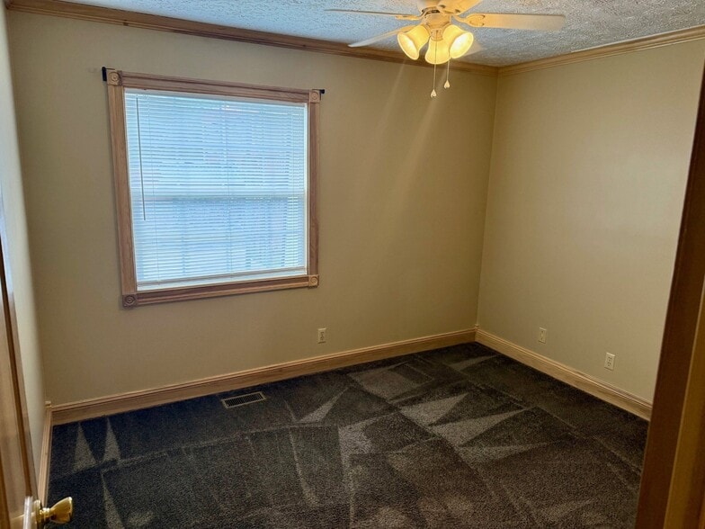 Building Photo - 2305 Adams Ave