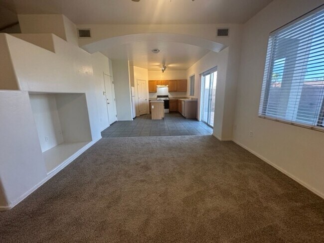 Building Photo - Mesa East Valley Home near Desert Ridge High