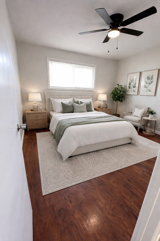 Building Photo - 22877 Adrienne Ave