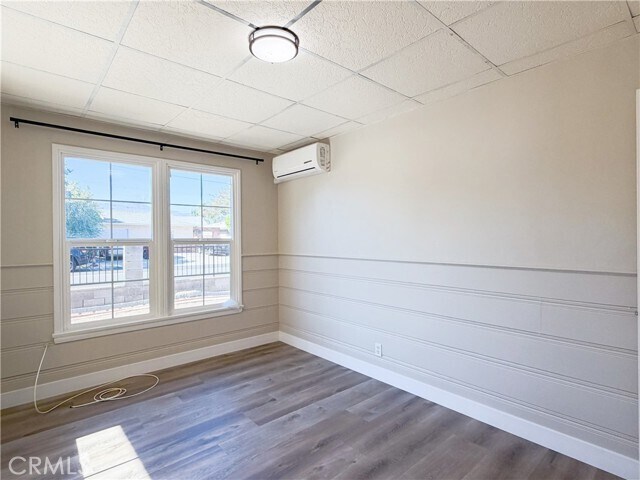Building Photo - 320 E Marshall St