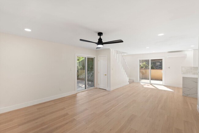 Building Photo - 3646 Curlew St