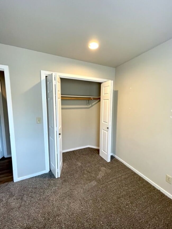 Building Photo - **Charming Midtown Single-Level Home on a ...