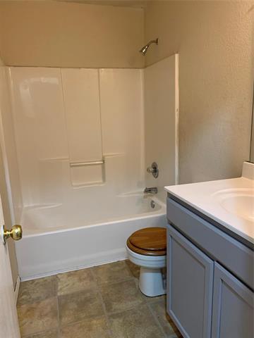 Building Photo - 10141 Chapel Rock Dr