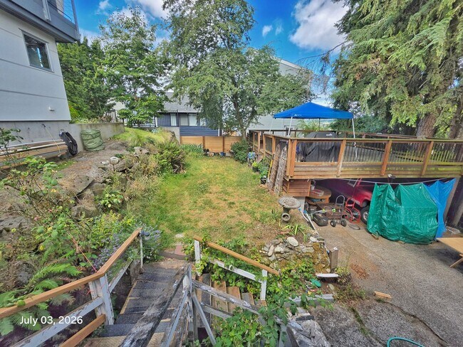 Building Photo - 5117 2nd Ave NW