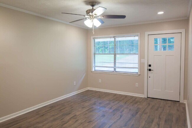Building Photo - Fully Remodeled 3-Bed on 1 Acre near MSU – Starting at $1,650!