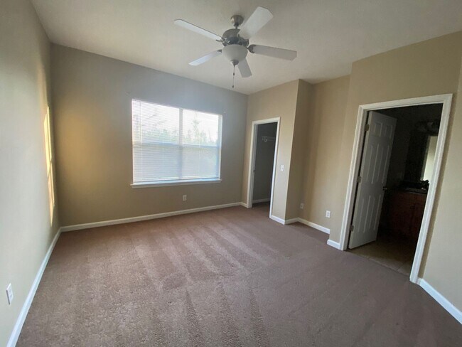 Building Photo - Cozy 3 Bed/2 Bath Home, Centrally Located in a Quiet Cul-de-Sac! *1/2 OFF Security Deposit for Ac...