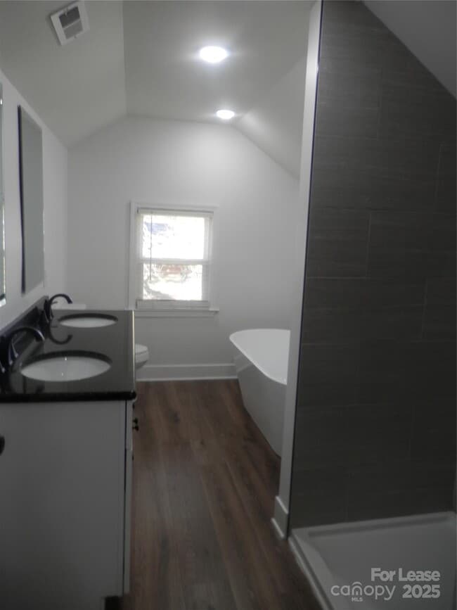 Building Photo - 1712 Washington Ave