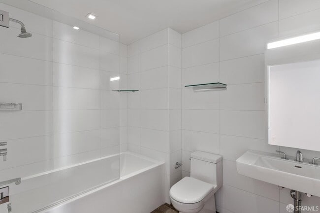 Building Photo - 1450 Franklin St