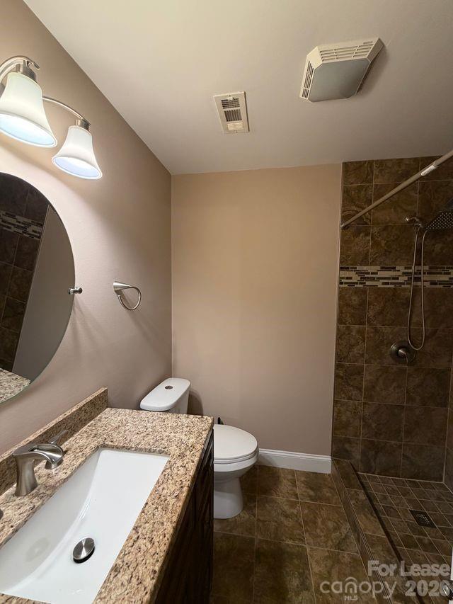 Building Photo - 9015 Carastan Dr