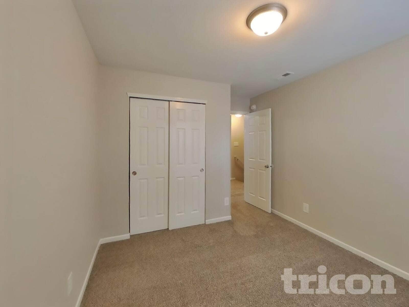 Building Photo - 10864 Grace Dr