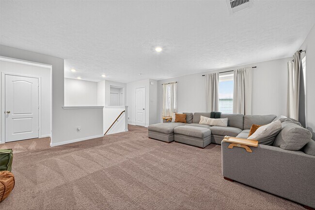 Building Photo - 15510 Birchdale Dr