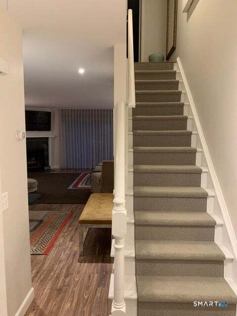 Building Photo - 213 River Rd Ext