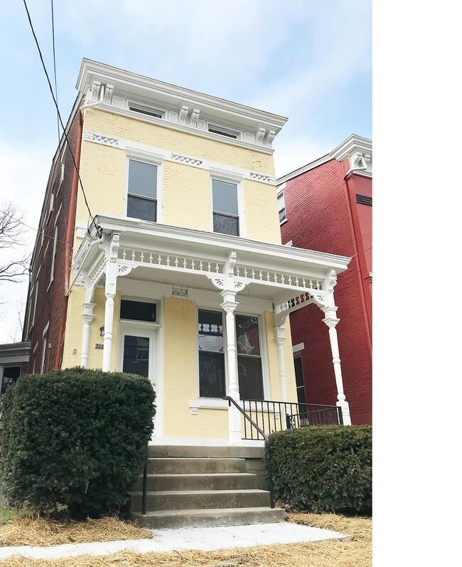 Building Photo - 3221 Bishop St