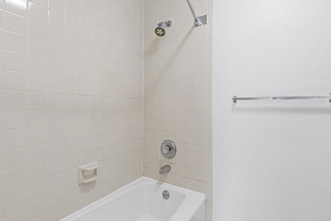 Building Photo - Kilgore Apartments (ANR Kalamazoo Limited ...