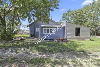 Building Photo - 108 Shaw St