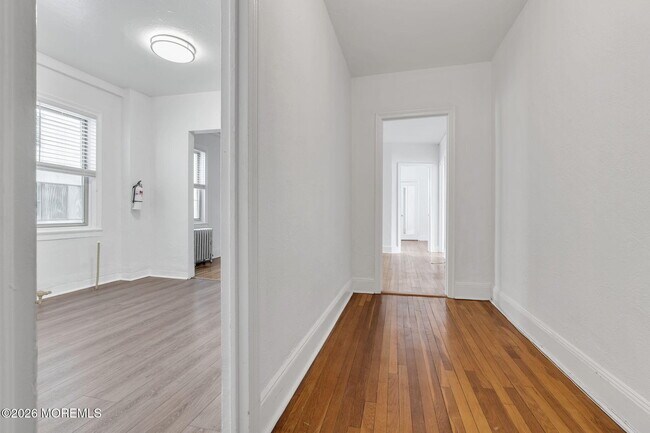 Building Photo - 400 Deal Lake Dr