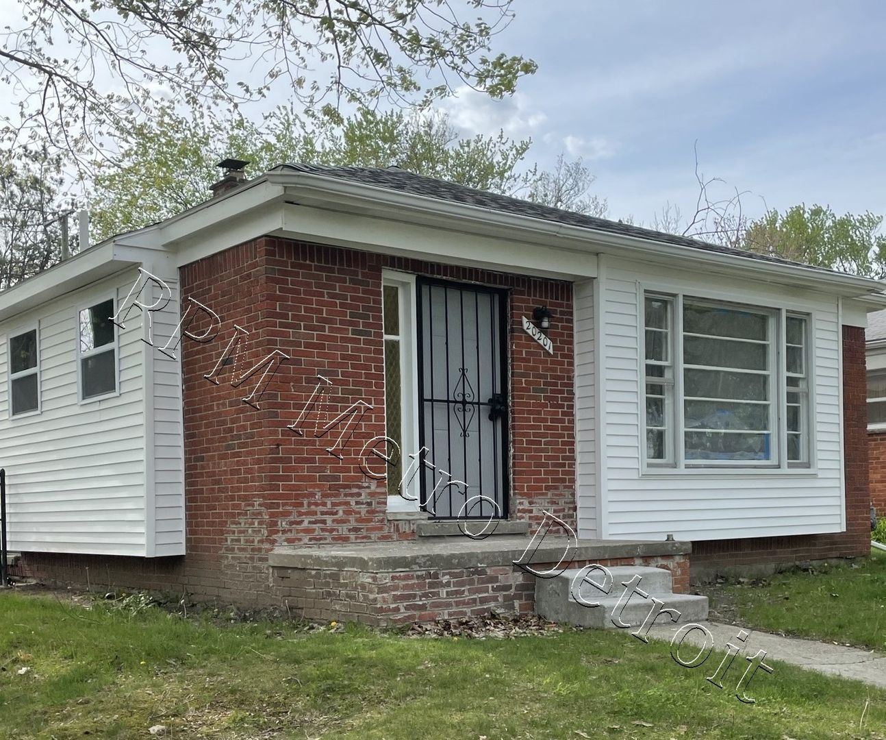 Building Photo - 20201 Grandville Ave