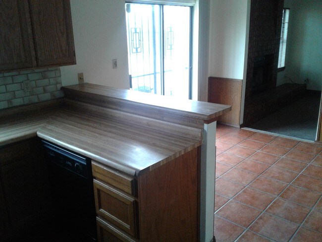 Building Photo - 5609 Wingate Ave NW