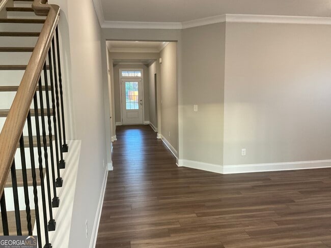 Building Photo - 240 Hollis St