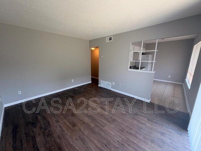 Building Photo - 5104 Malibu Ct