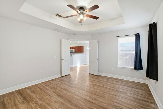 Building Photo - 8105 Nalo Creek Loop