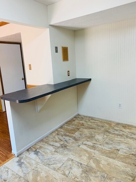 Kitchen - 7513 Braemar Ct