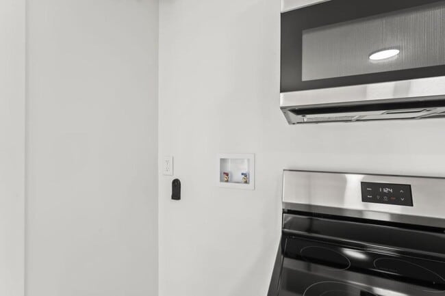 Building Photo - 4142 Meadowdale Dr