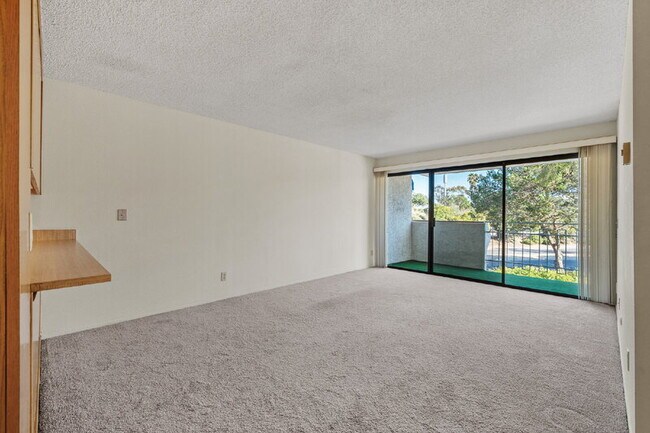 Building Photo - 8308 Regents Rd