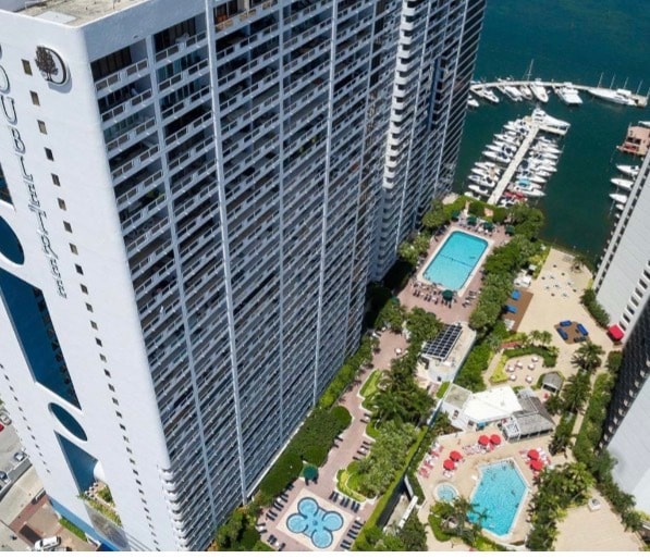 Building Photo - 1717 N Bayshore Dr