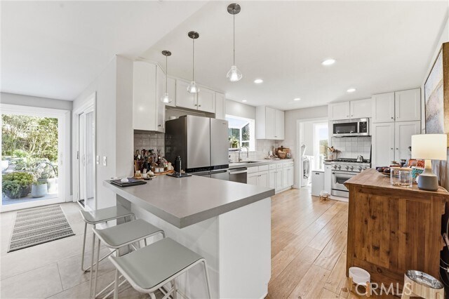 Building Photo - 3078 Zell Dr