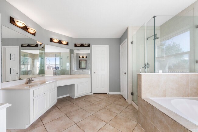 Building Photo - 6706 Portuguese Bend Dr