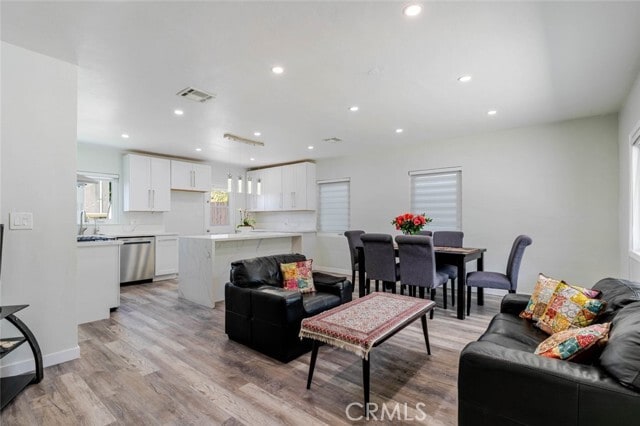 Building Photo - 10777 Mountair Ave