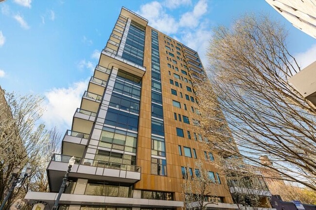 Building Photo - 311 NW 12th Ave