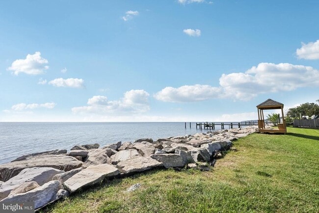 Building Photo - 8321 Bayside Rd