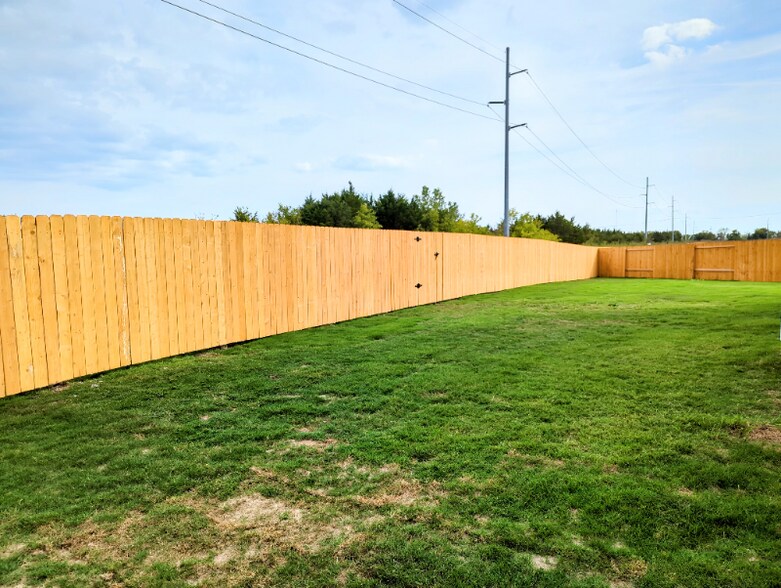 Building Photo - 4701 Hoover Ct