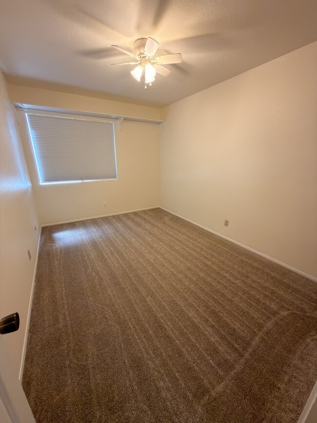 Building Photo - 9062 Stargaze Ave