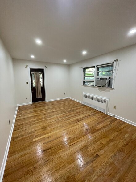 Building Photo - 8412 Liberty Ave