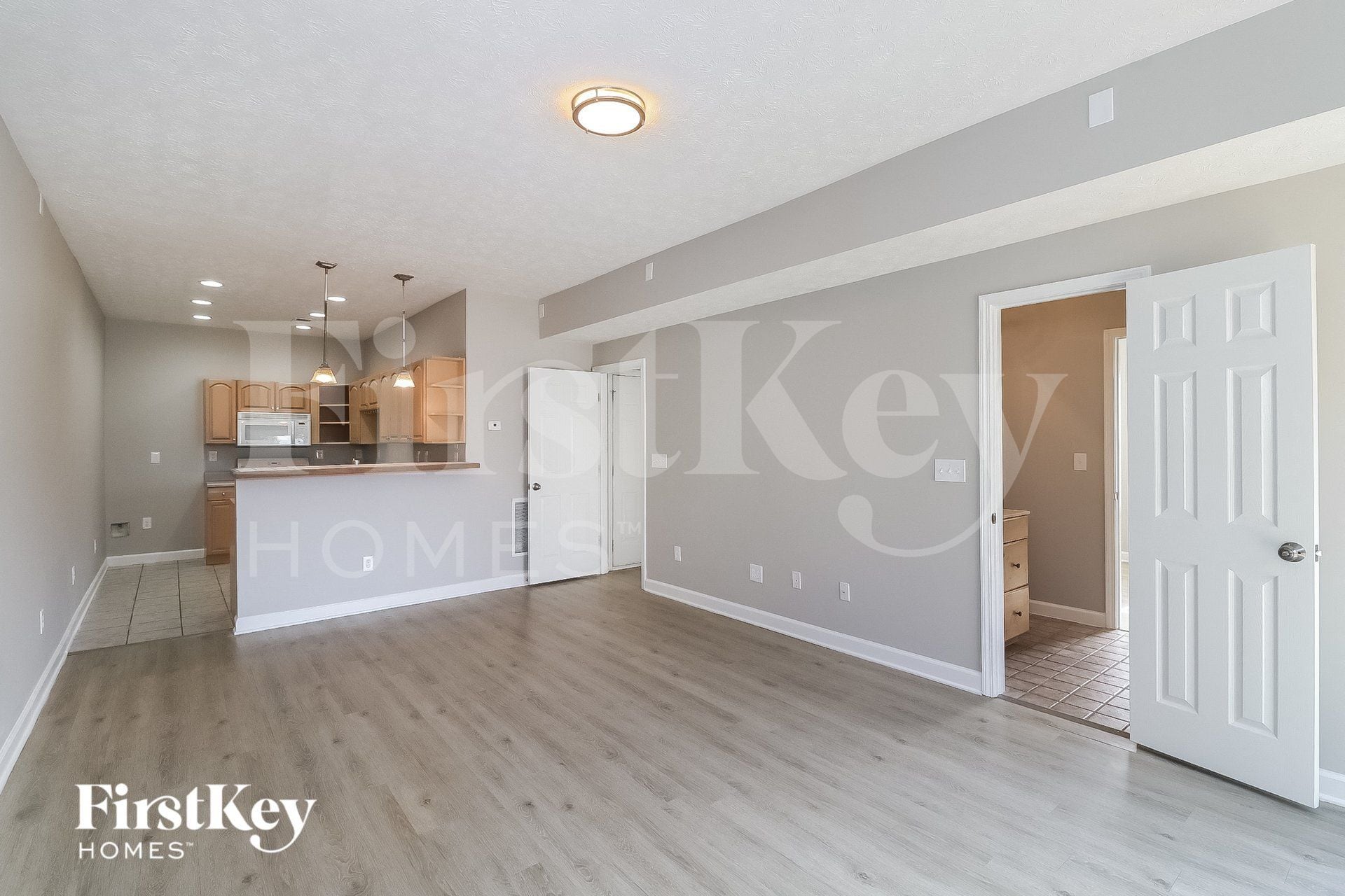 Building Photo - 1627 Eagle Dr