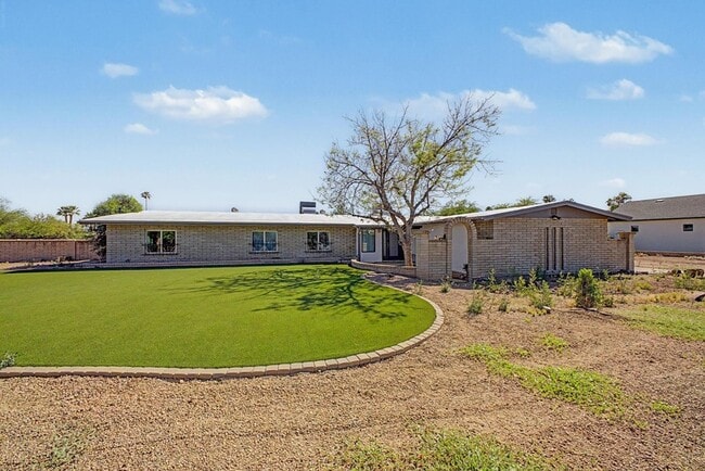 Building Photo - 6315 E Delcoa Ave