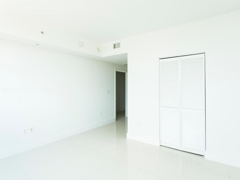 Building Photo - 244 Biscayne Blvd