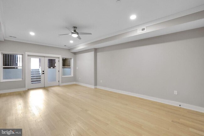 Building Photo - 1329 Irving St NW