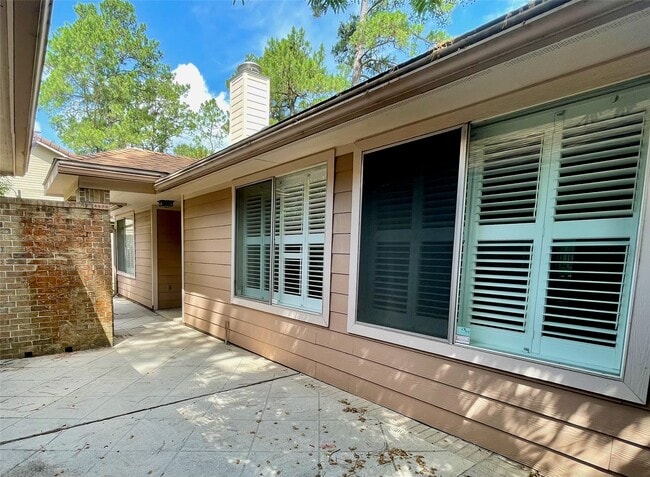 Building Photo - 3602 Chapel Square Dr